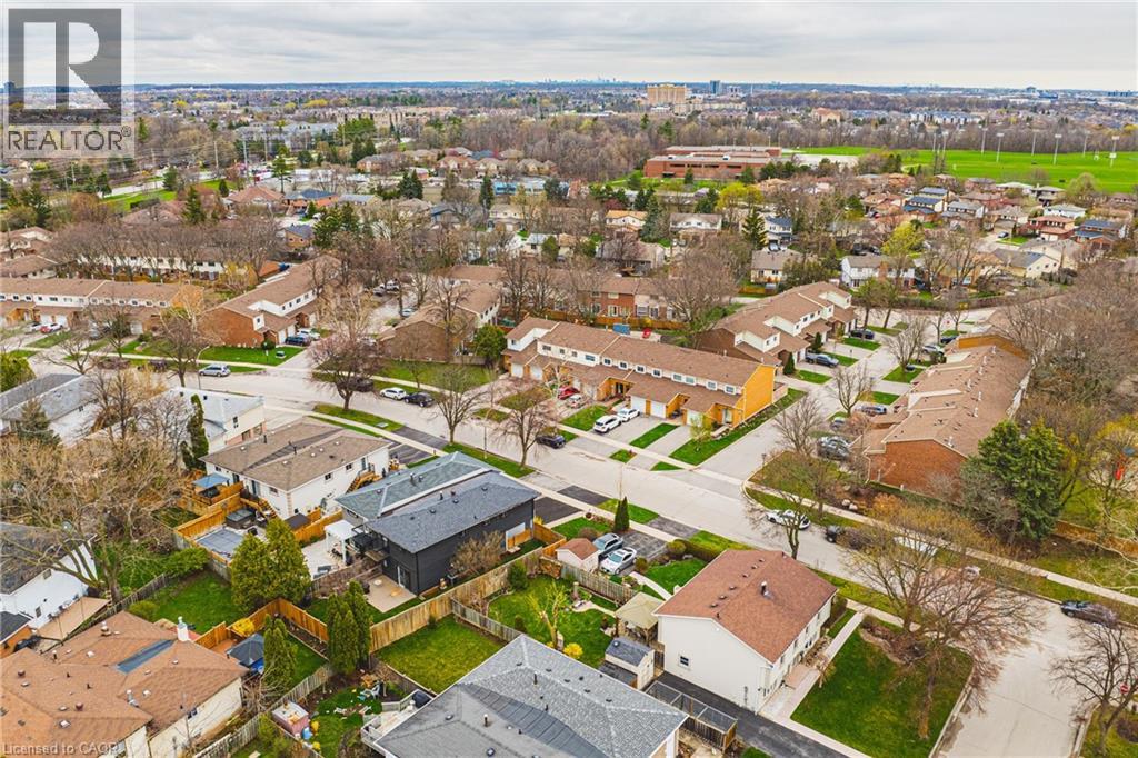1576 NEWLANDS Crescent Unit# 60, Burlington, Ontario, L7M1V6 — Photo 39
