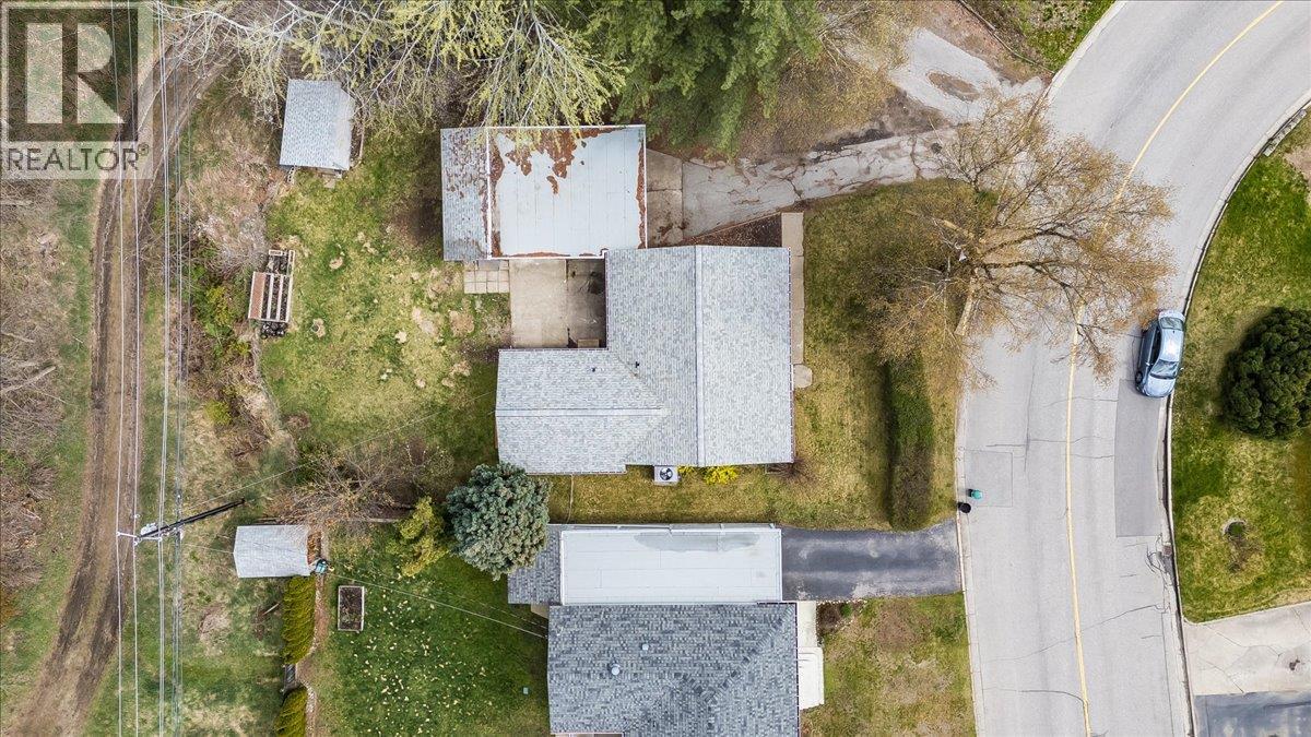 1181 MARIANNA Crescent, Trail