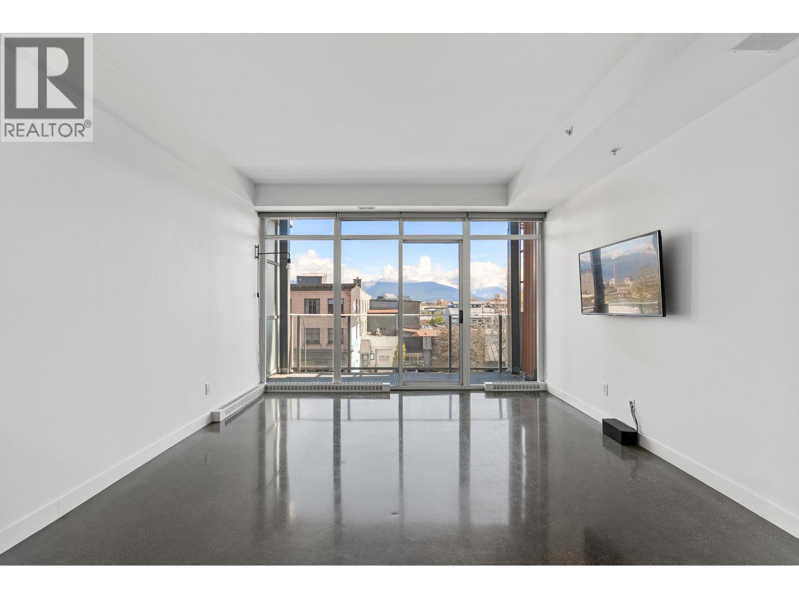 417 256 E 2ND AVENUE, Vancouver