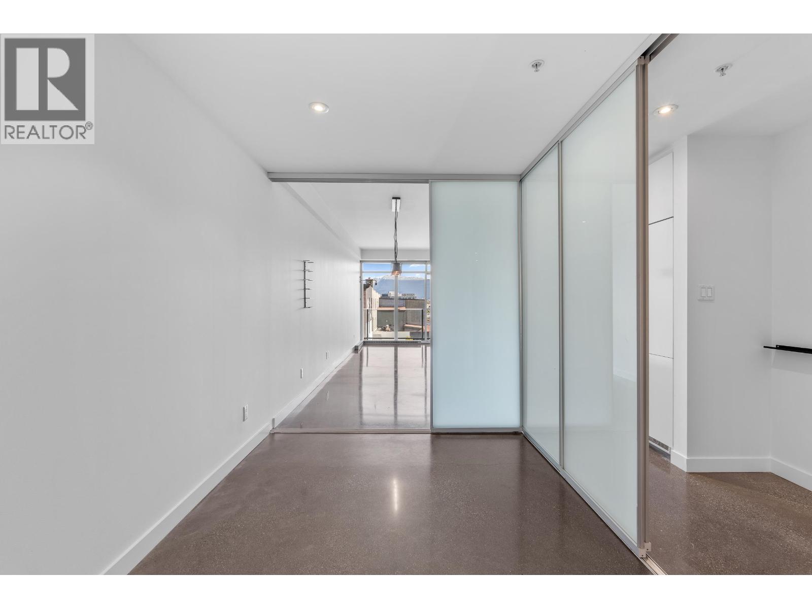 417 256 E 2ND AVENUE, Vancouver