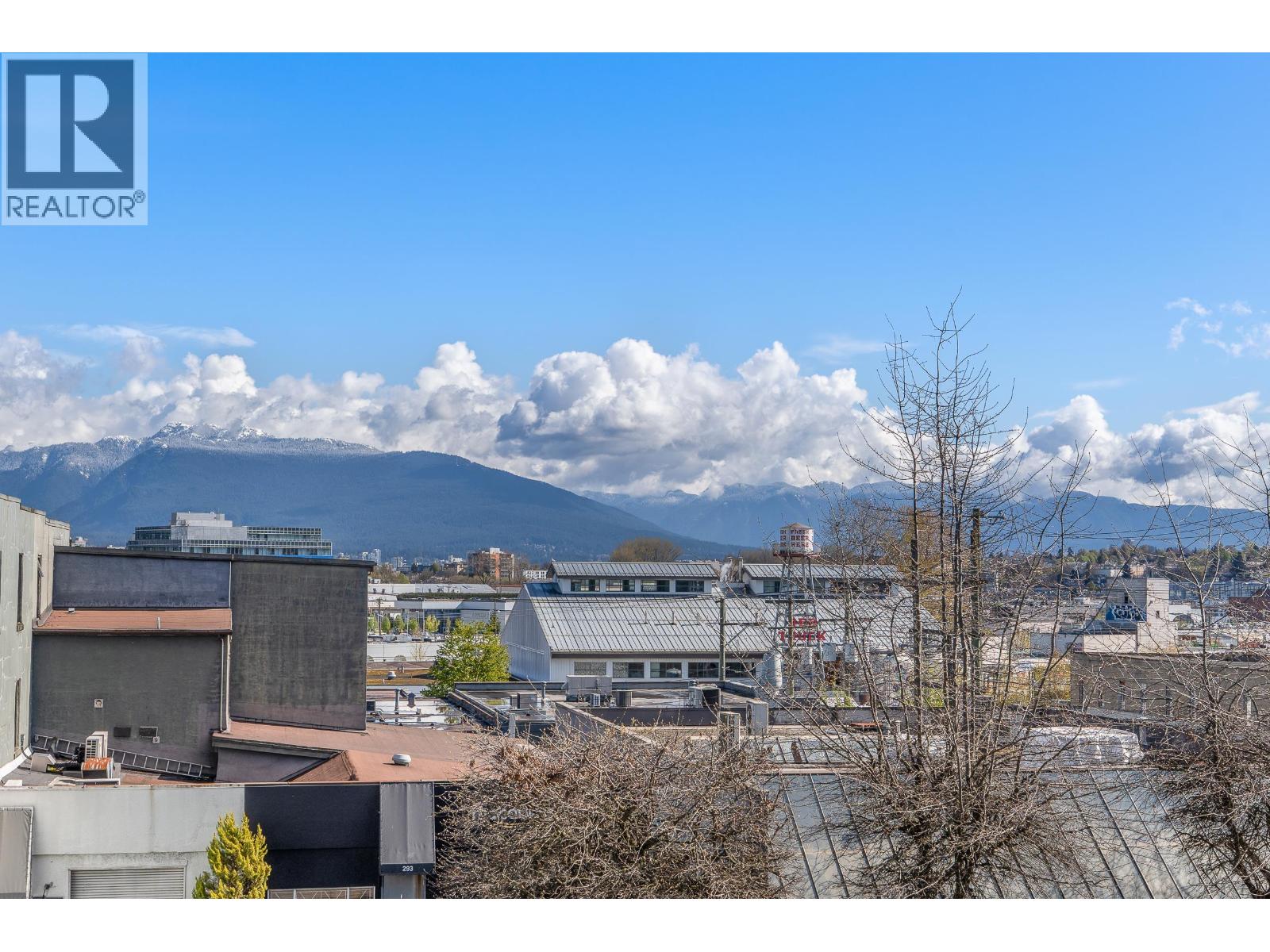 417 256 E 2ND AVENUE, Vancouver