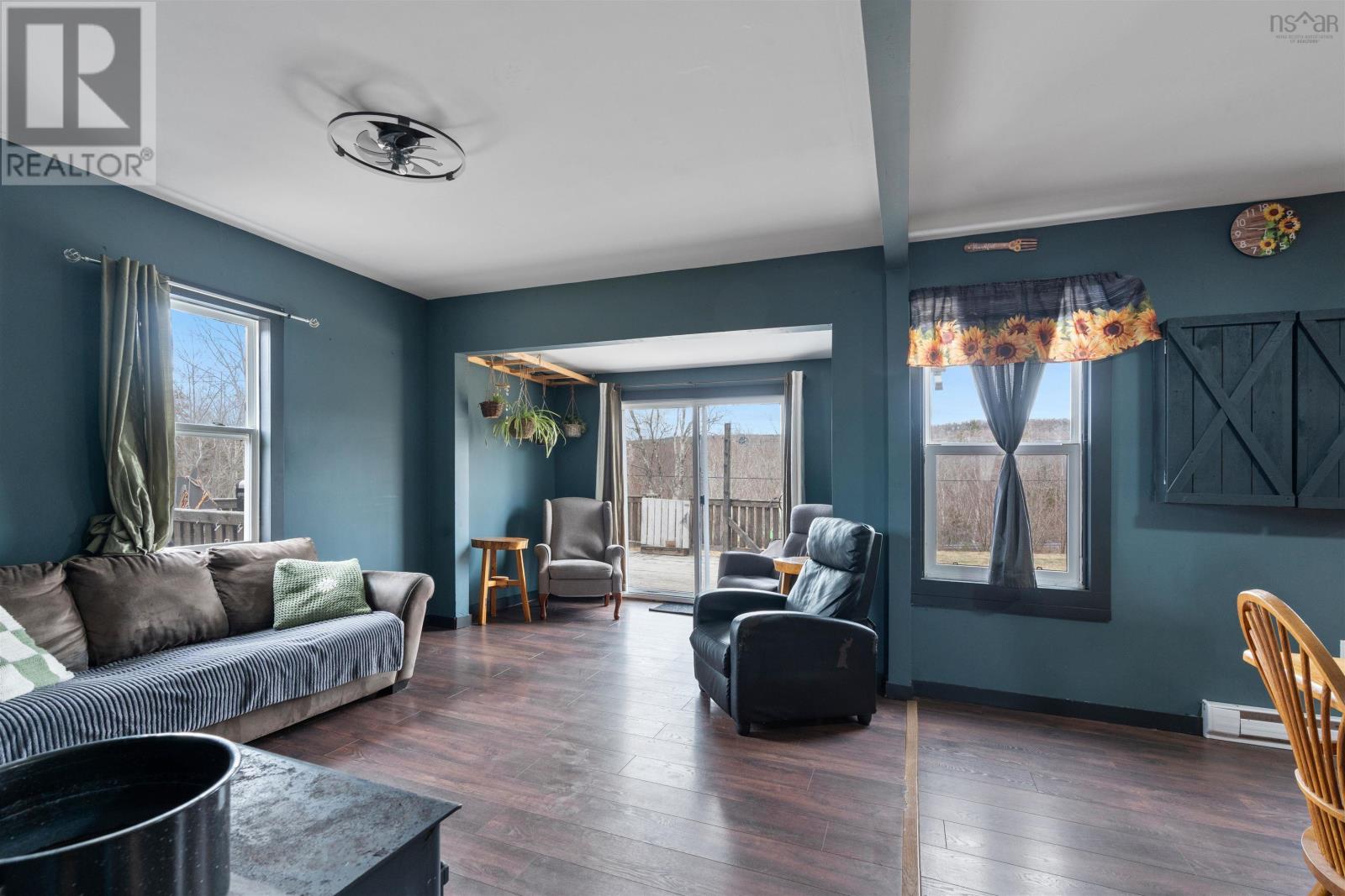 Property 15 of 36 of 16236 Highway 316