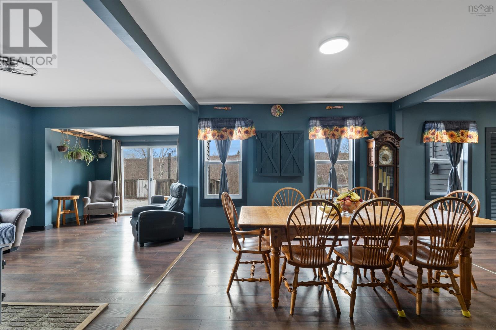 Property 17 of 36 of 16236 Highway 316