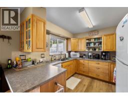 4188 South Ashe Crescent, Scotch Creek, BC V0E1M5 Photo 9