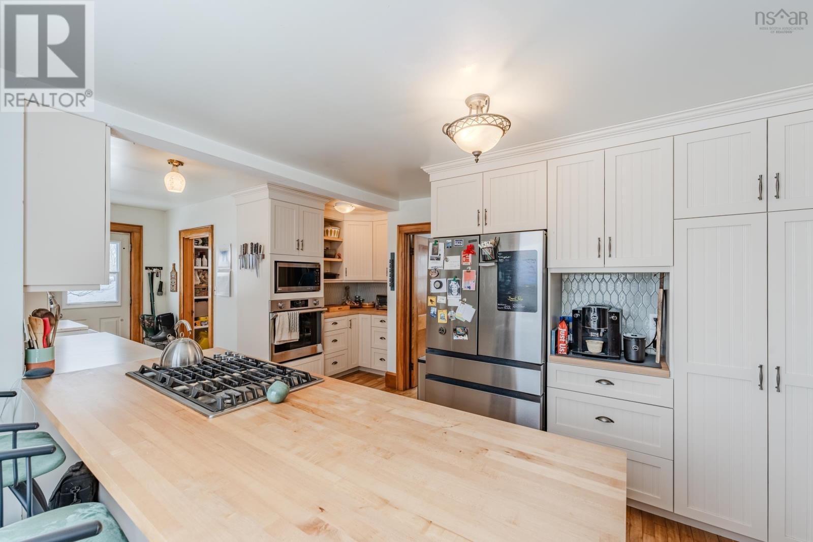 Property 21 of 47 of 8882 Highway 1