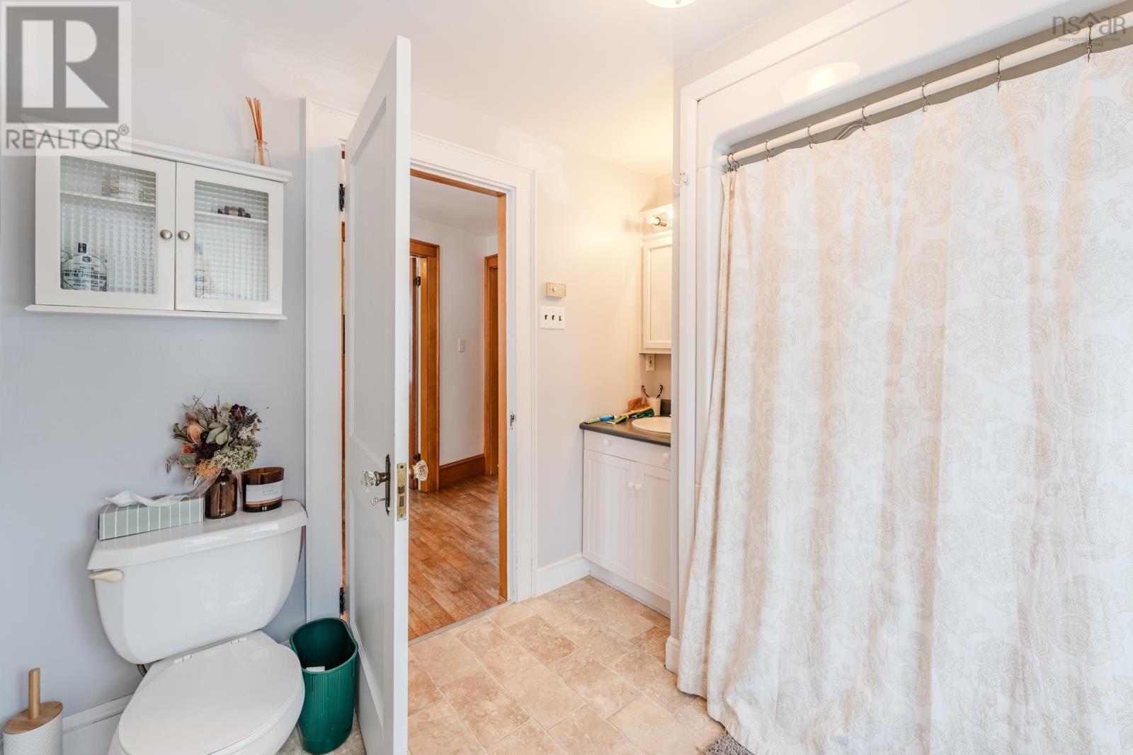 Property 38 of 47 of 8882 Highway 1