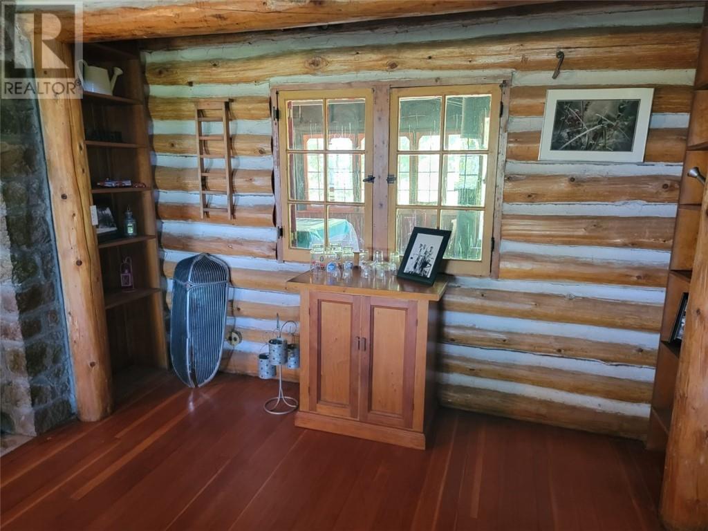 462 Maple Point Rd — photo 36