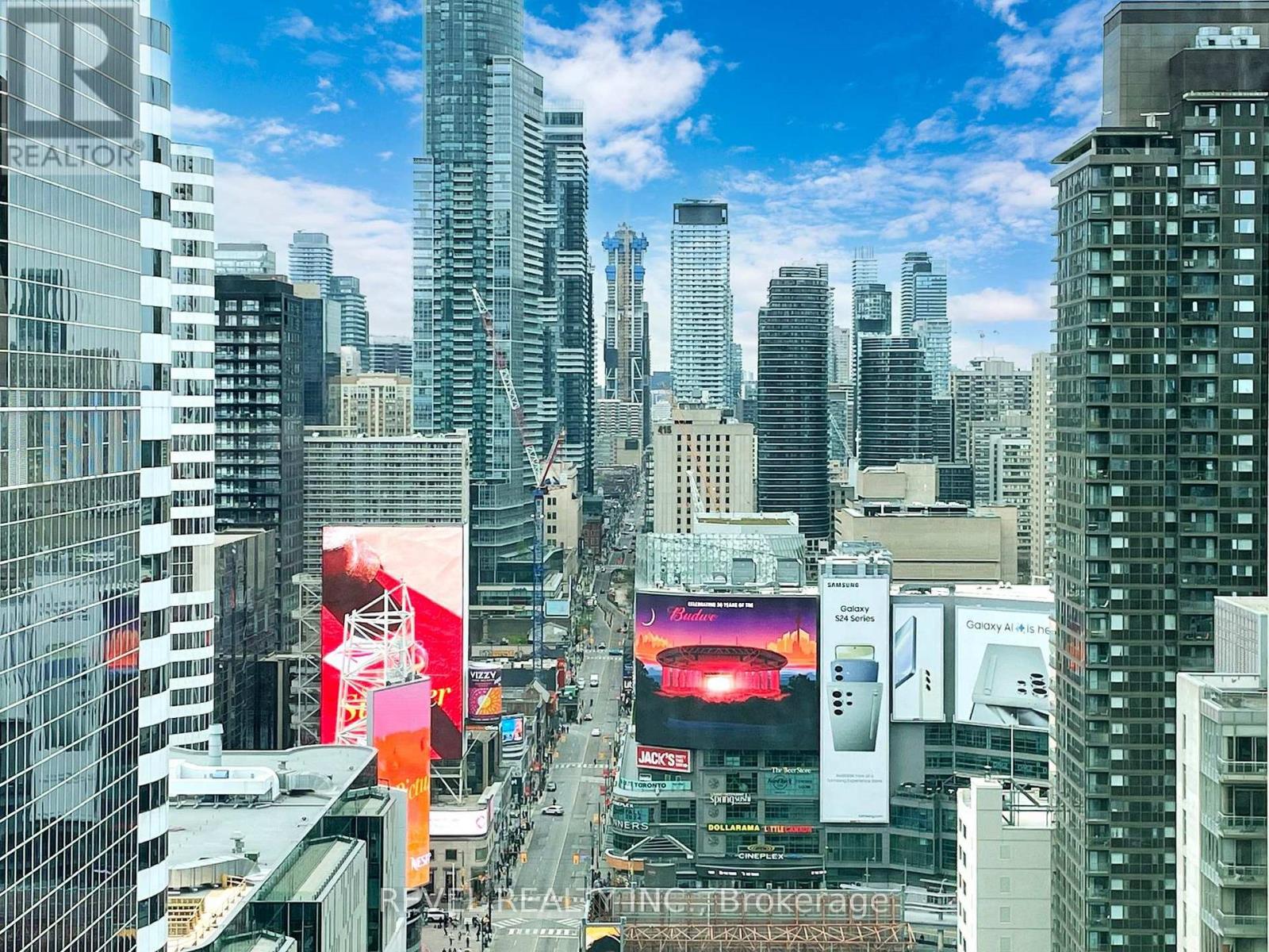 #2412 197 YONGE STREET - 24
