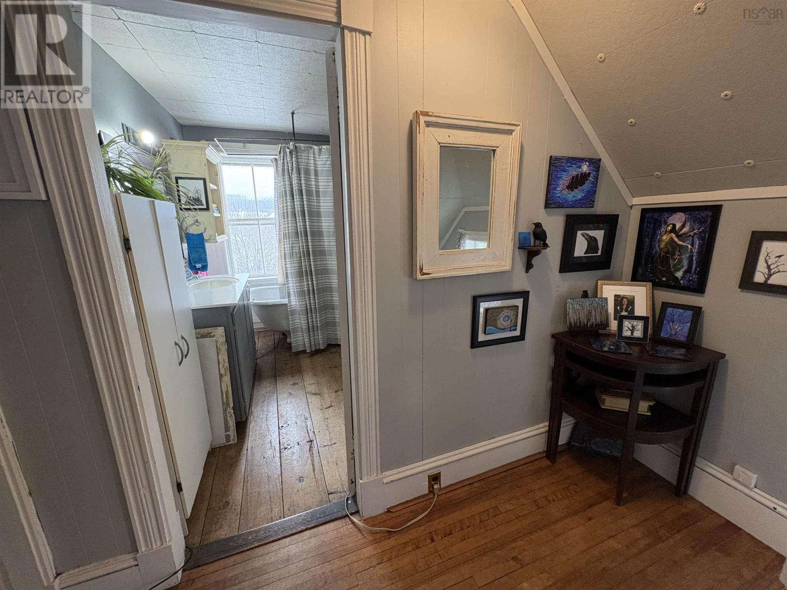 Property 17 of 27 of 535 East River East Side Road