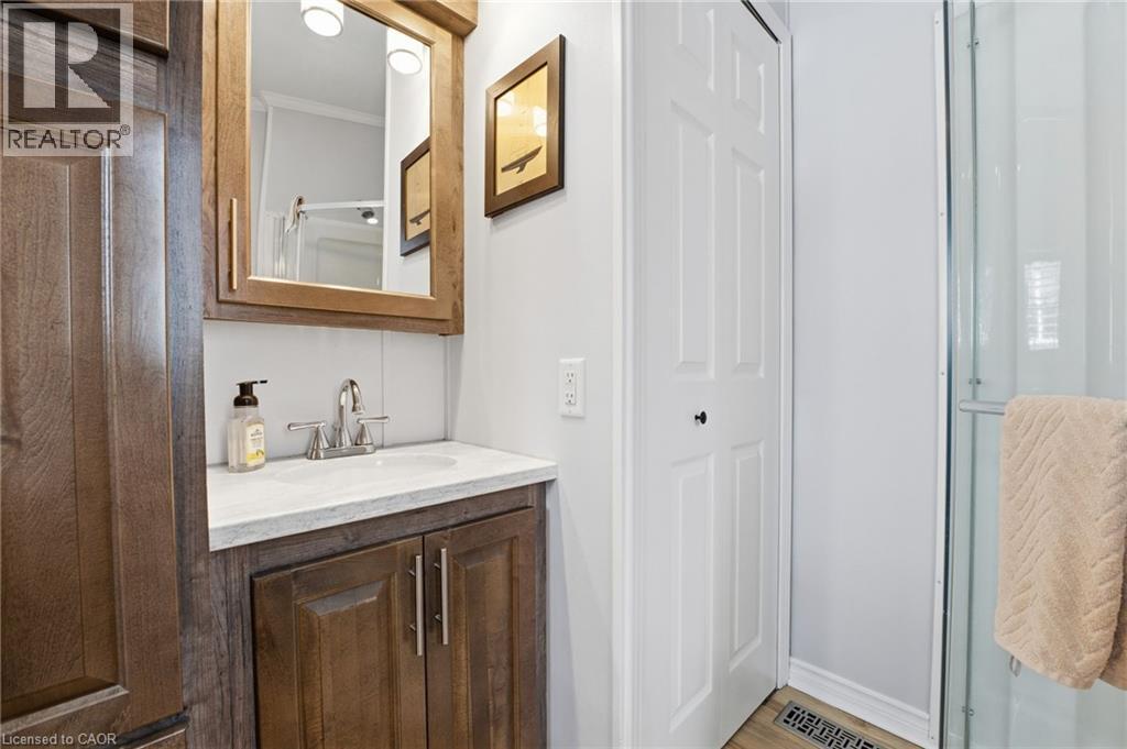 4449 MILBUROUGH Line Unit# 2 Cedar Street, Burlington, Ontario, L7P0C2 — Photo 24