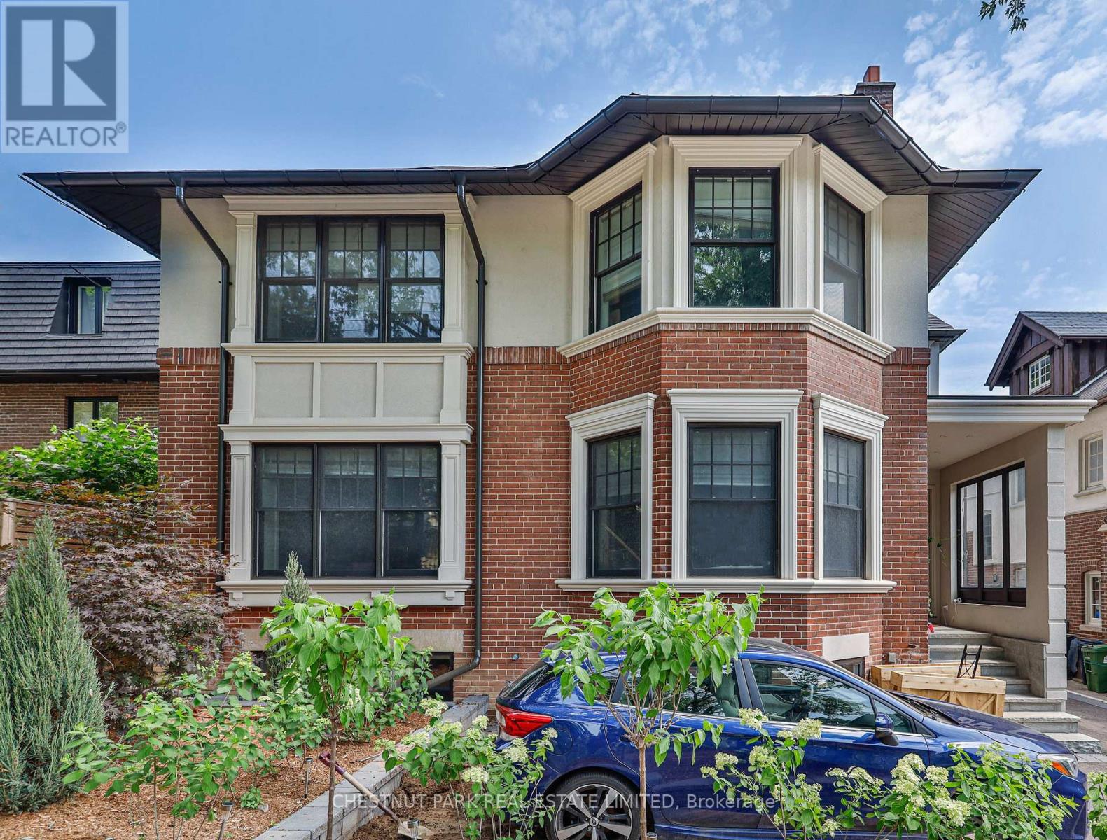 LOWER FRONT - 515 SPADINA ROAD