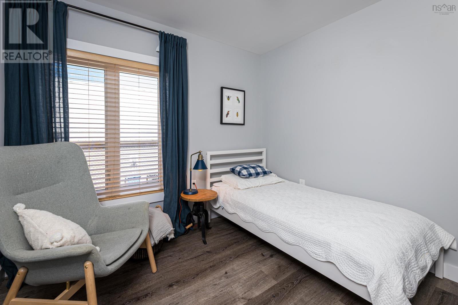 Property 22 of 29 of 14 Monarch Terrace