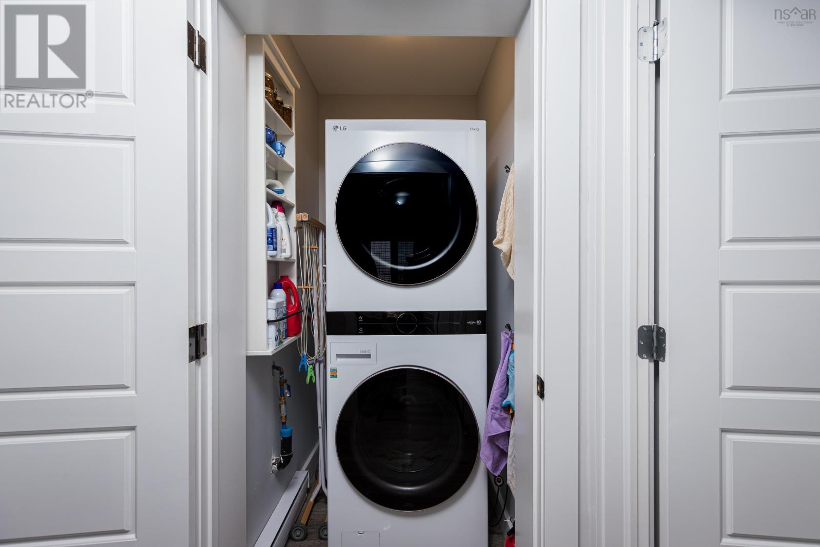 Property 21 of 29 of 14 Monarch Terrace