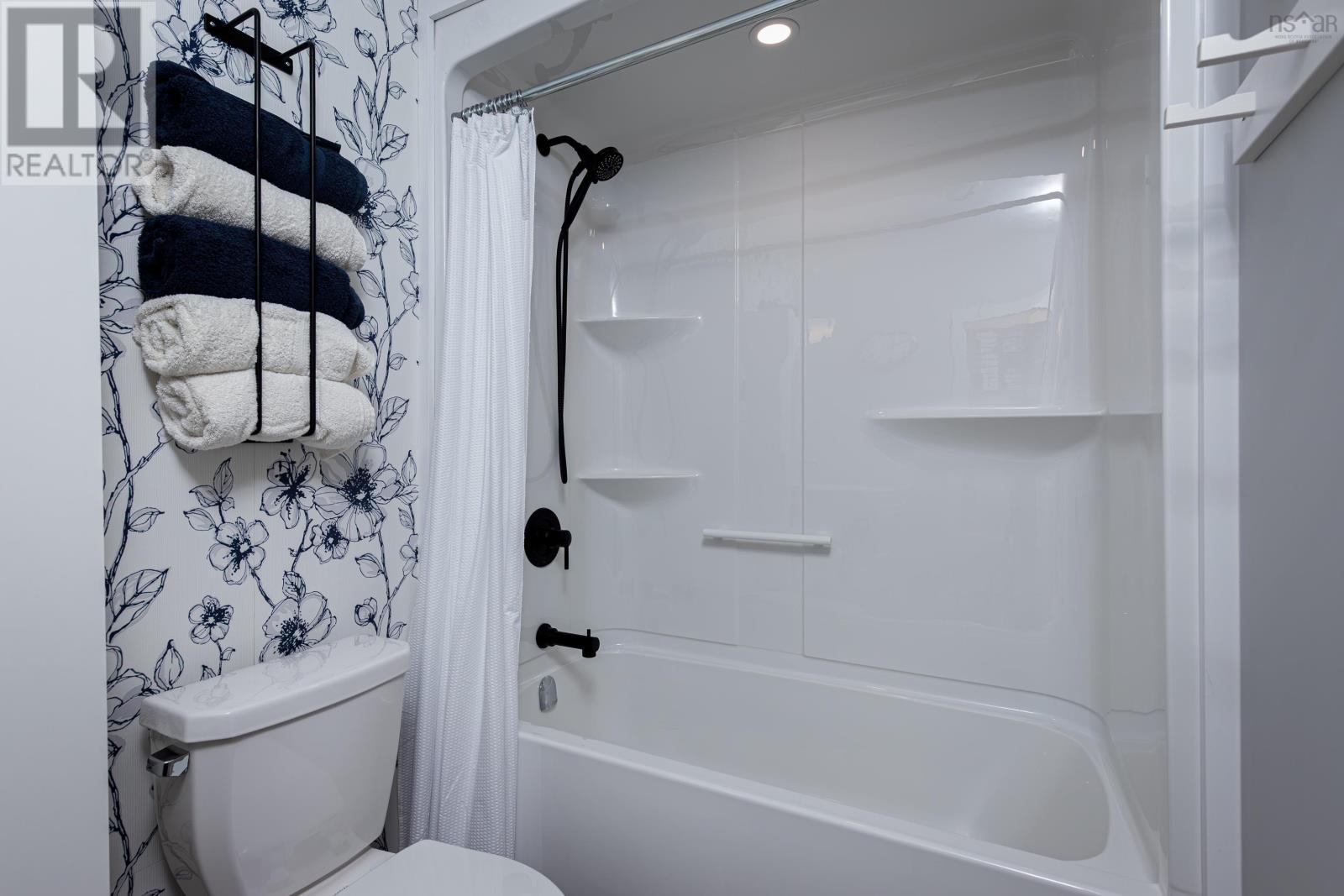 Property 25 of 29 of 14 Monarch Terrace