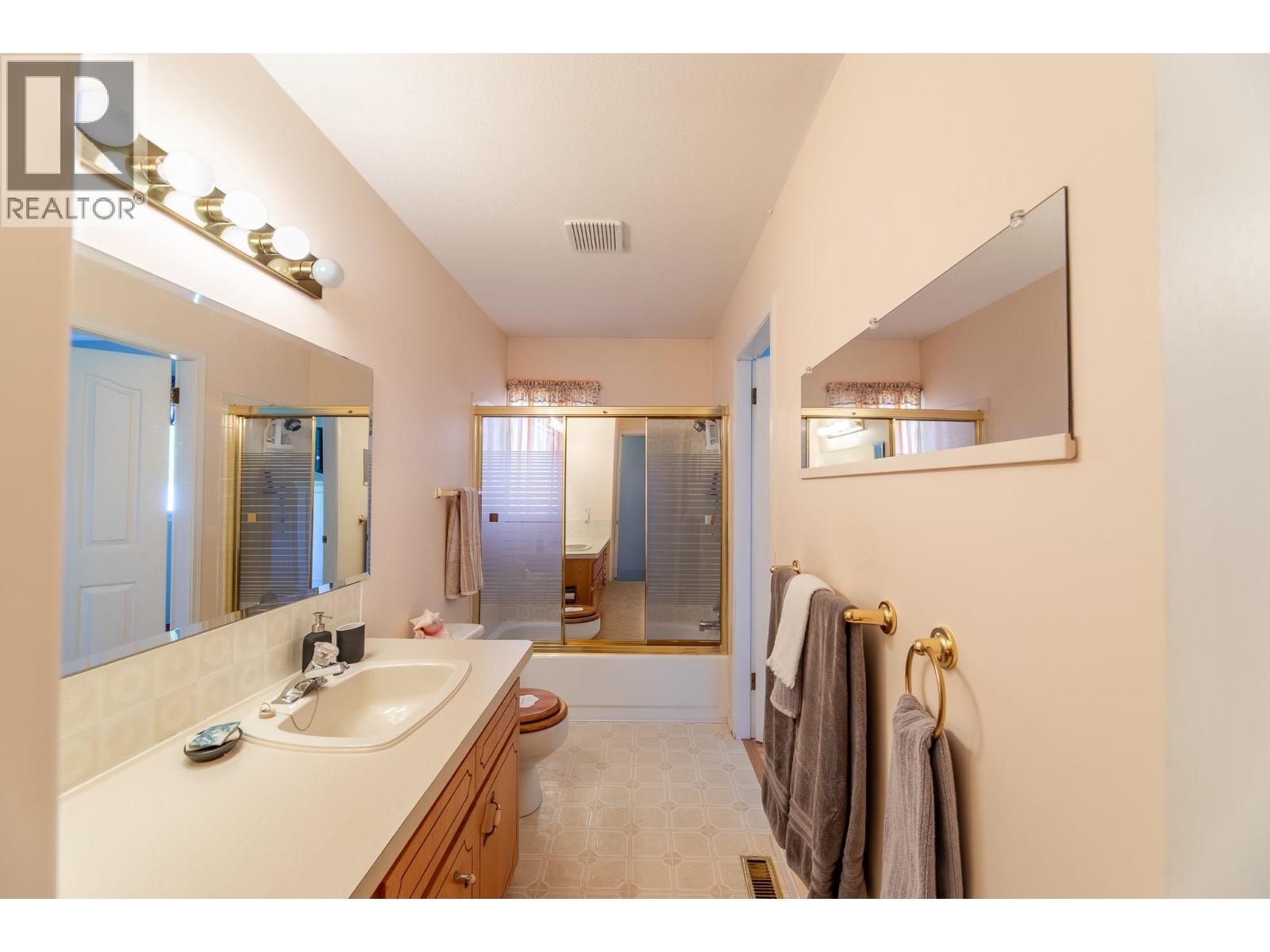 510 6th Avenue, Keremeos