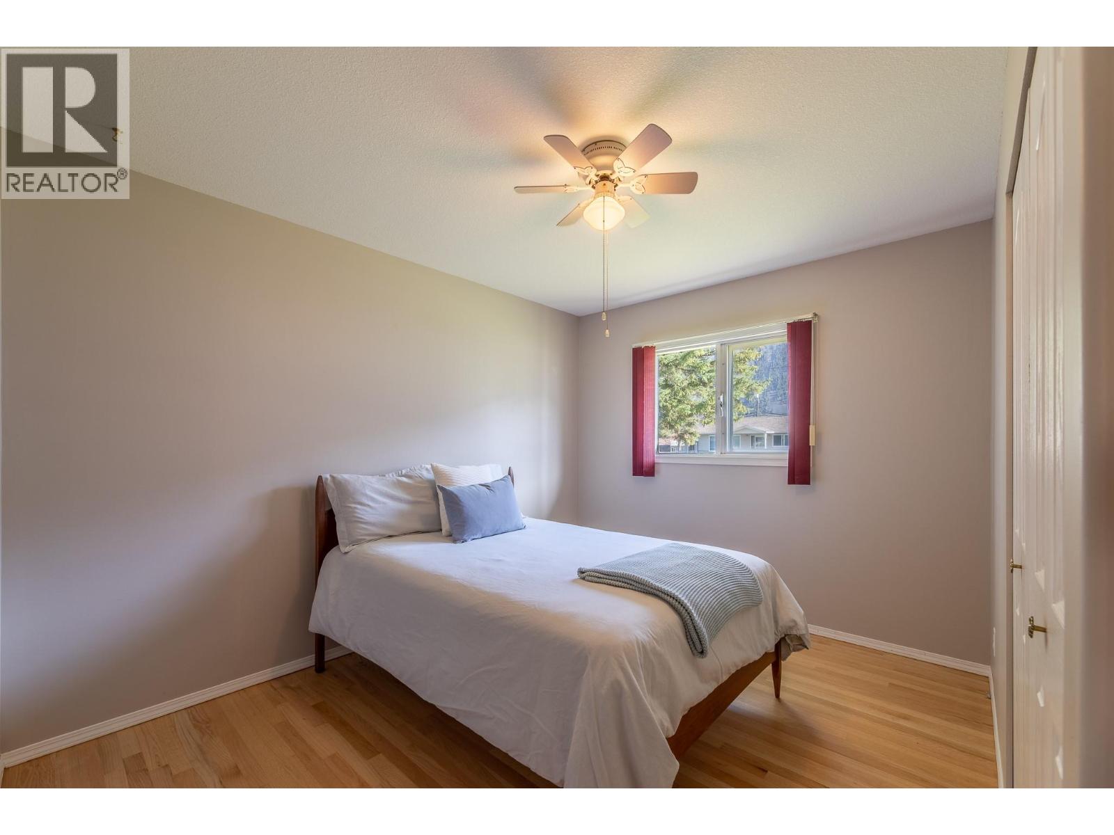 510 6th Avenue, Keremeos