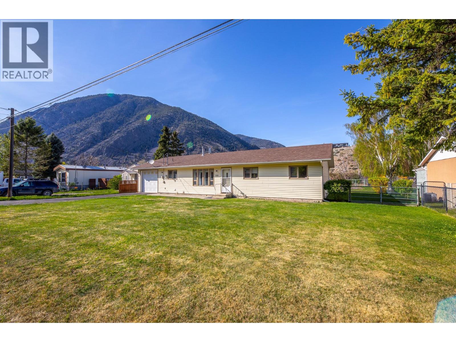 510 6th Avenue, Keremeos