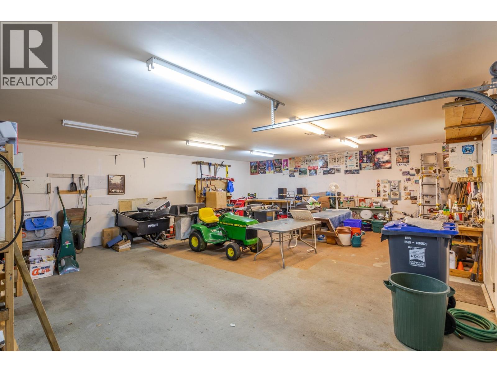 510 6th Avenue, Keremeos