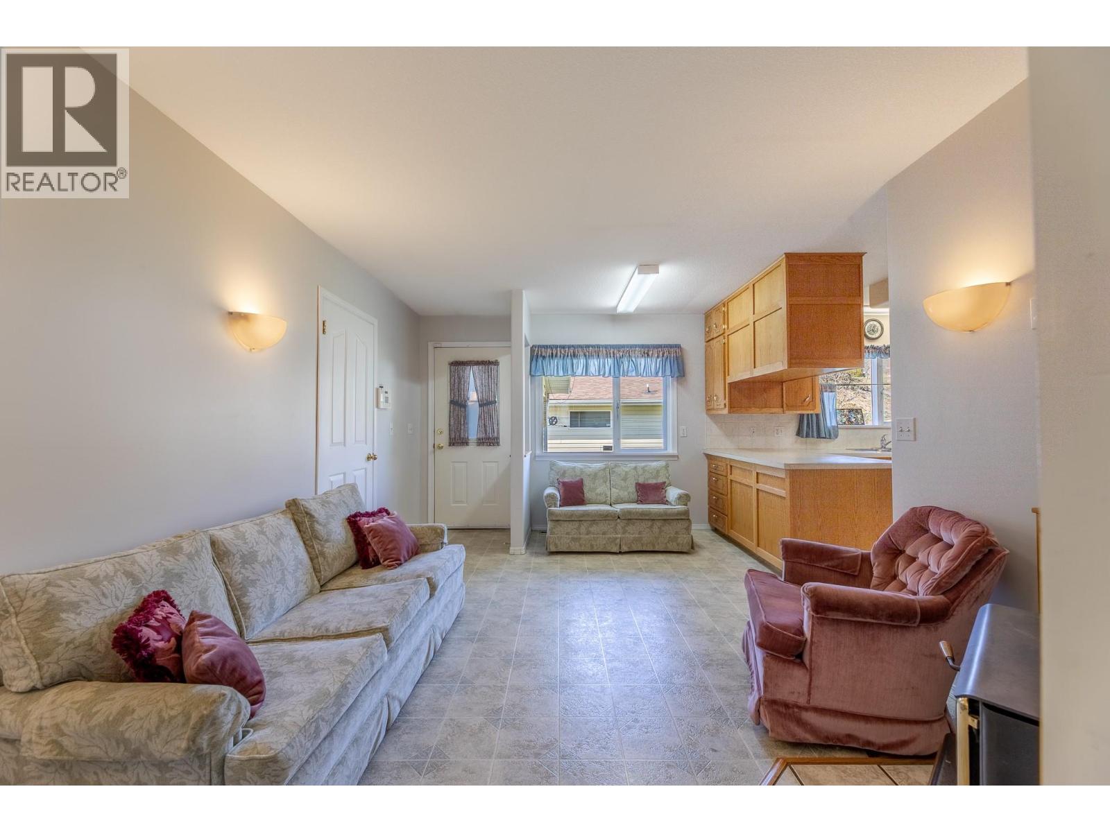 510 6th Avenue, Keremeos