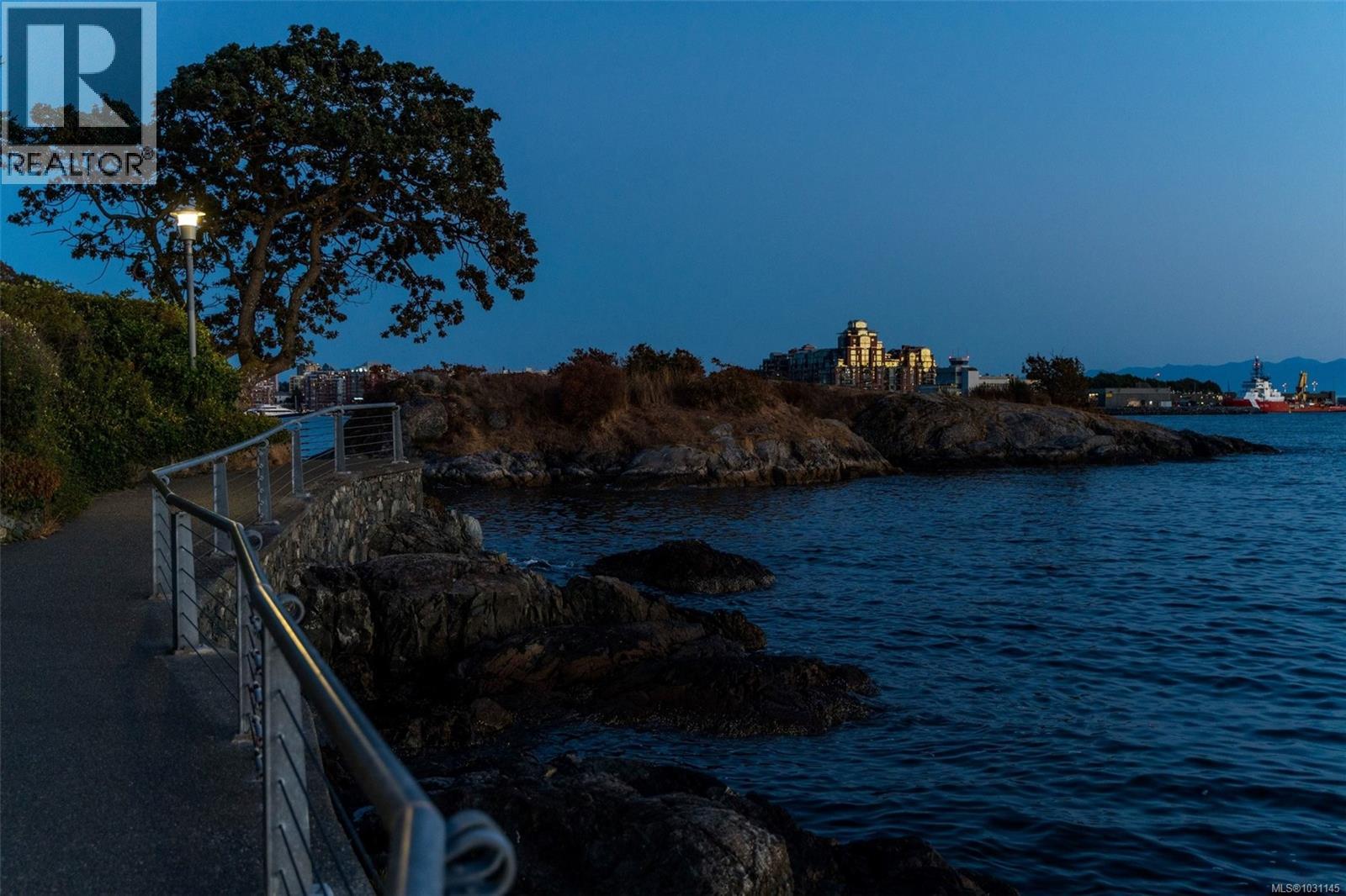 102 325 Maitland St, Victoria