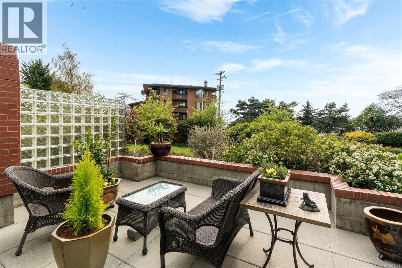 #102 325 Maitland St - 19