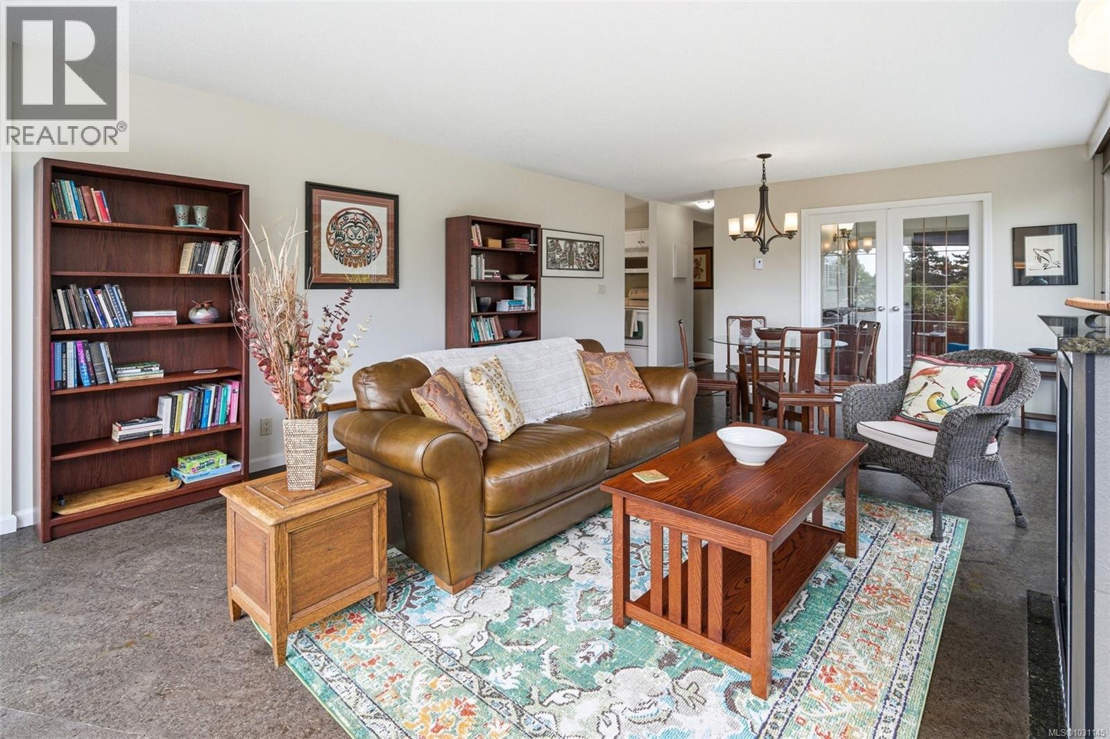 #102 325 Maitland St - 7