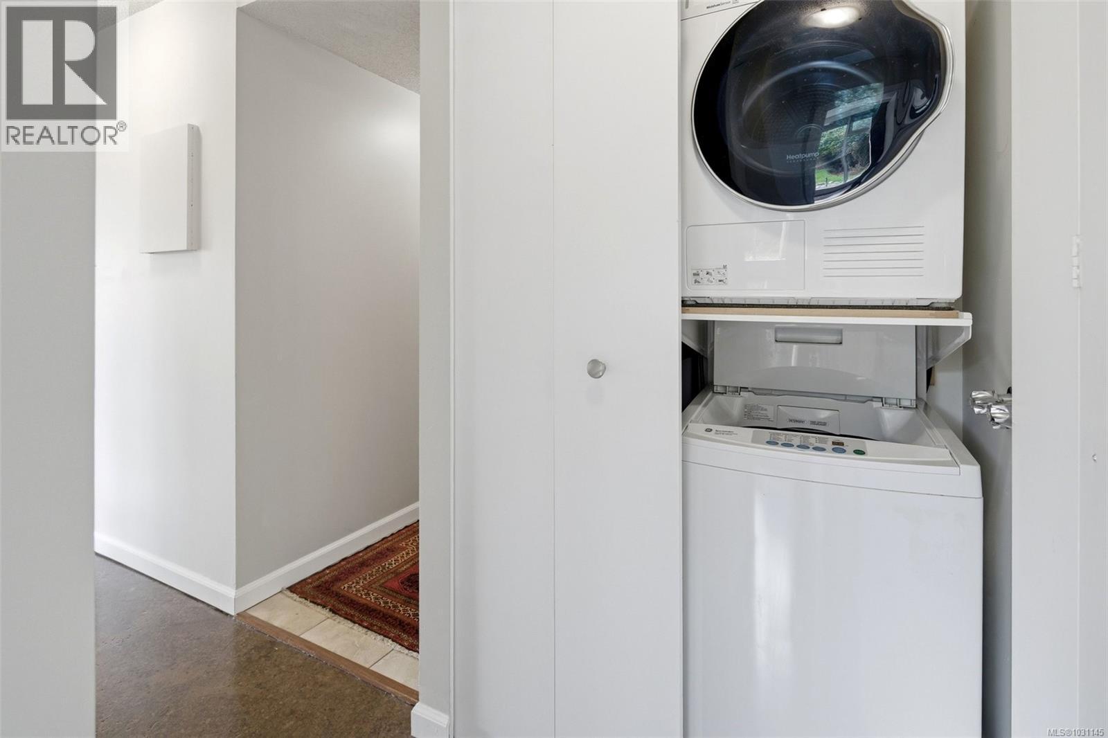 #102 325 Maitland St - 18