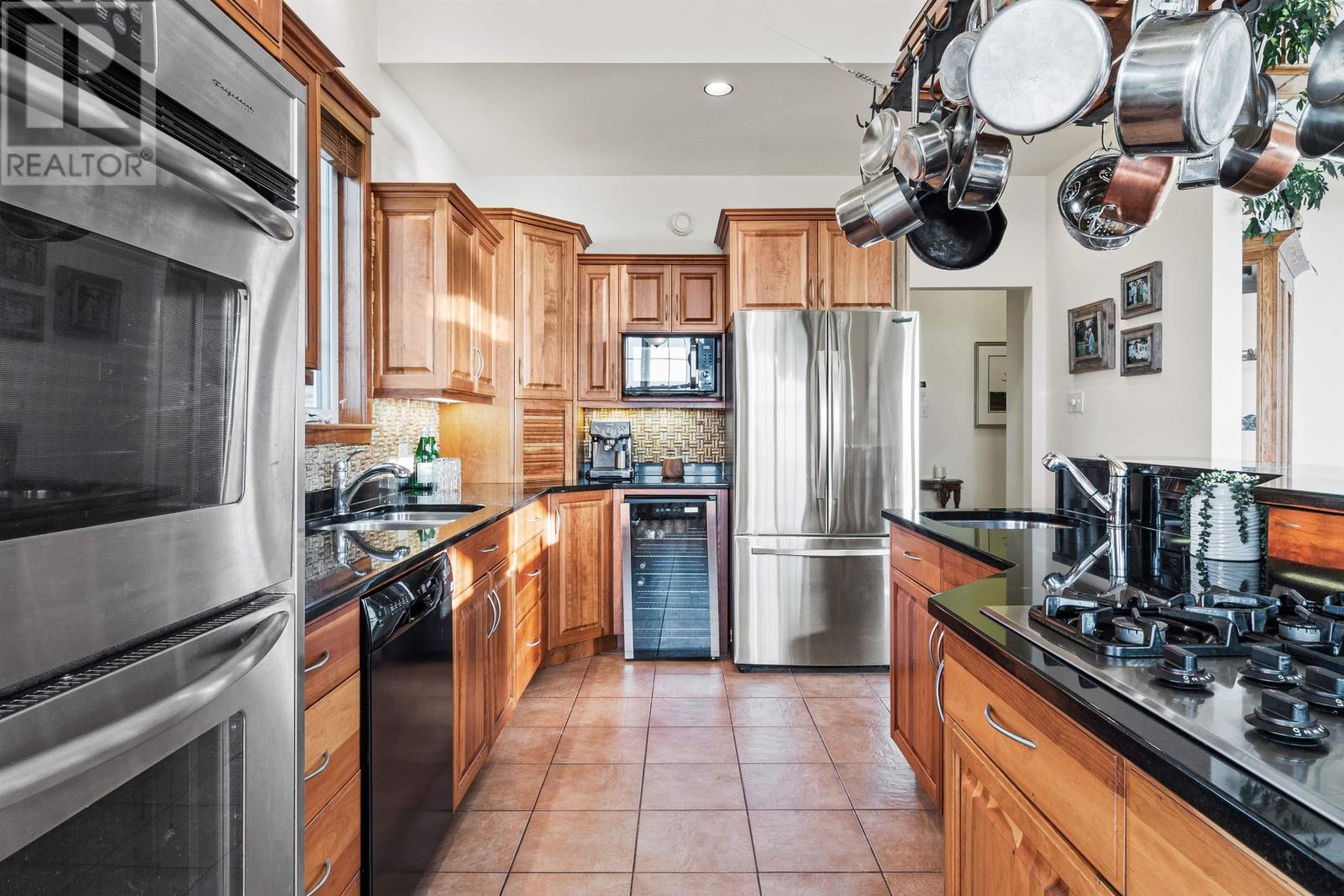 Property 11 of 44 of 4516 Highway 245