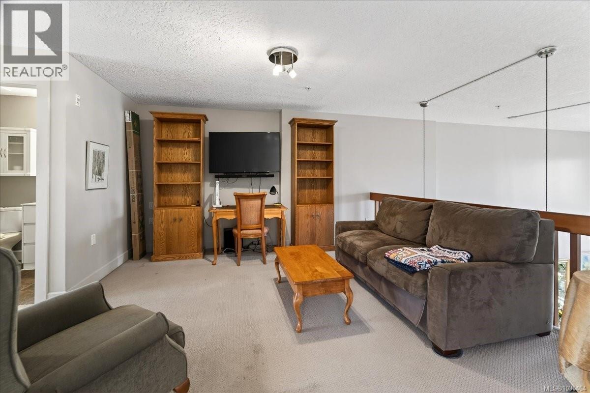 #111 880 Short St - 20