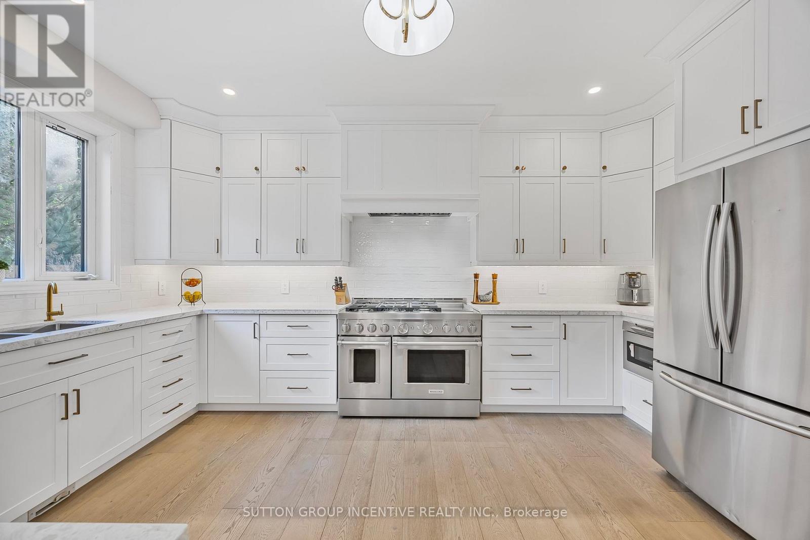 38 LILAC LANE - 17