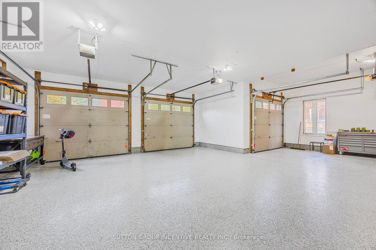 38 LILAC LANE - 35