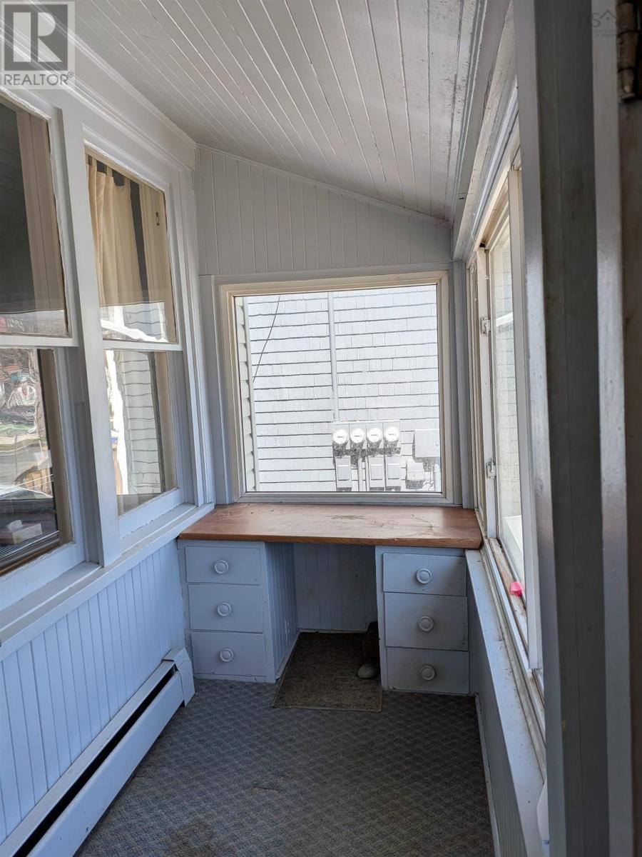 Property 6 of 39 of 5655 MACARA Street N