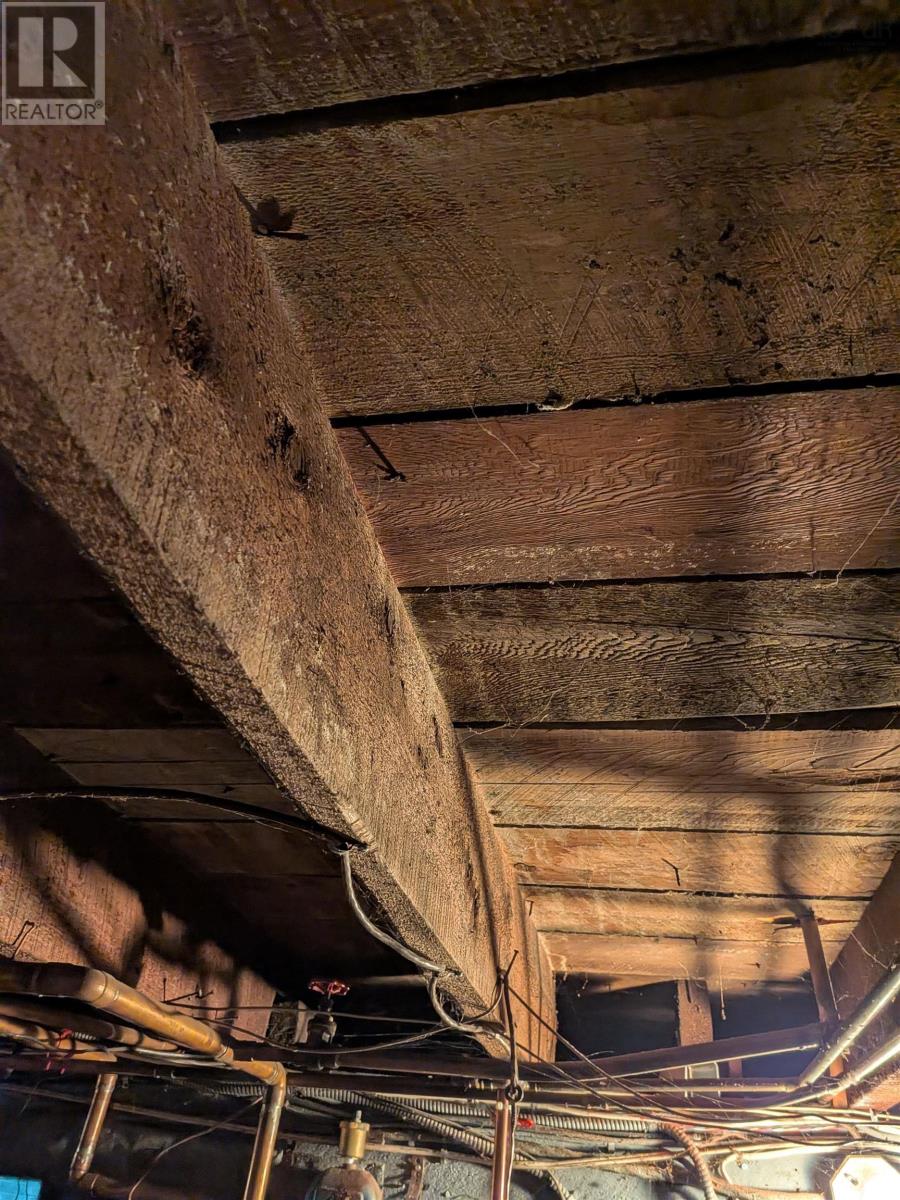 Property 30 of 39 of 5655 MACARA Street N