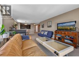 Full bathroom - 4884 Stanley Street Unit# 310, Radium Hot Springs, BC V0A1M0 Photo 6