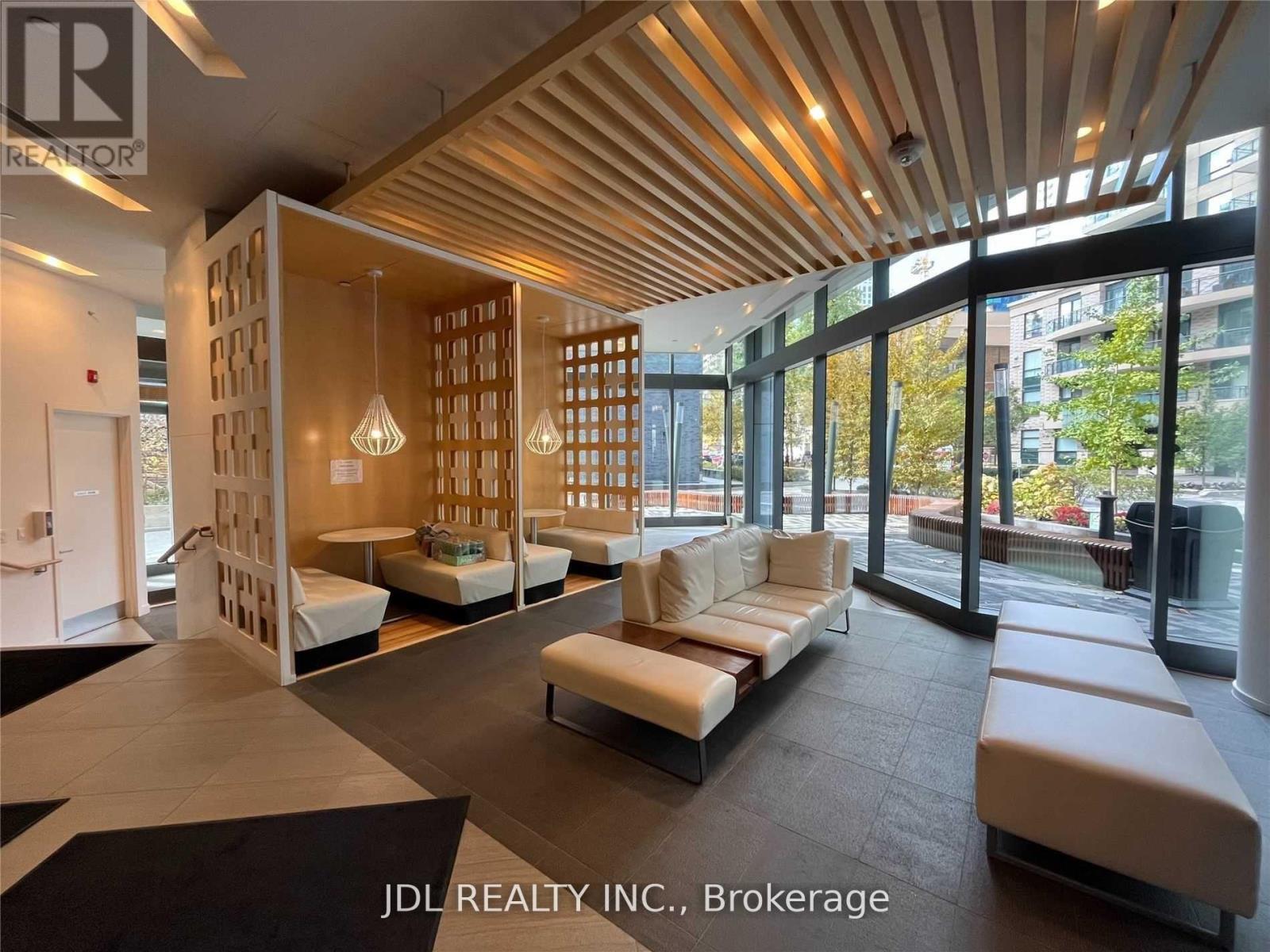 1702 - 45 CHARLES STREET E