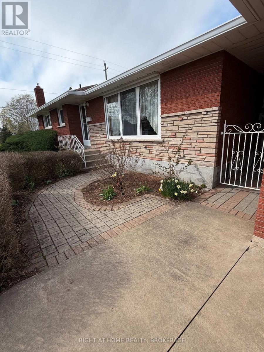 12 LORNE AVENUE — photo 38