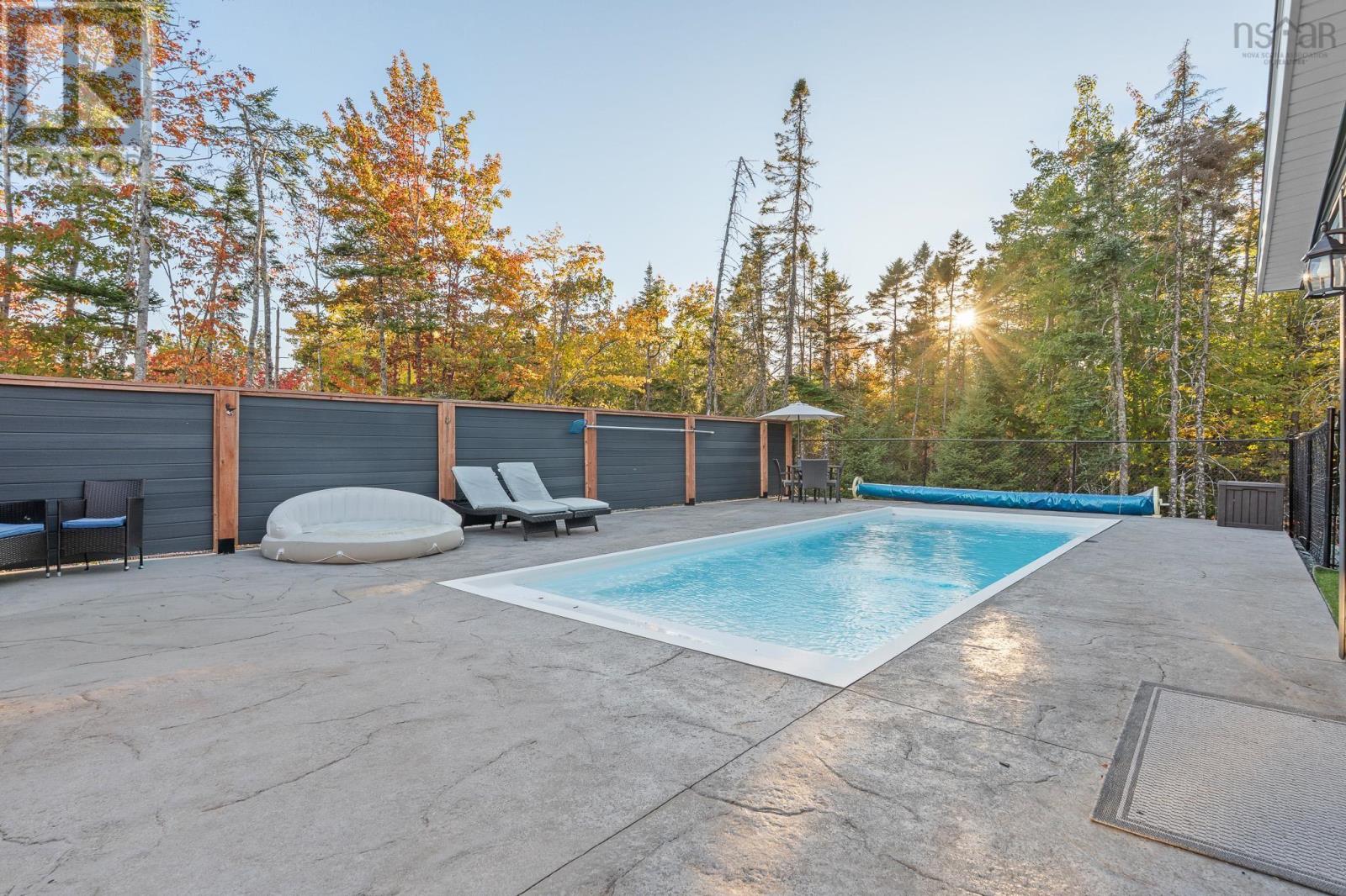 Property 2 of 41 of 196 Confederation Avenue