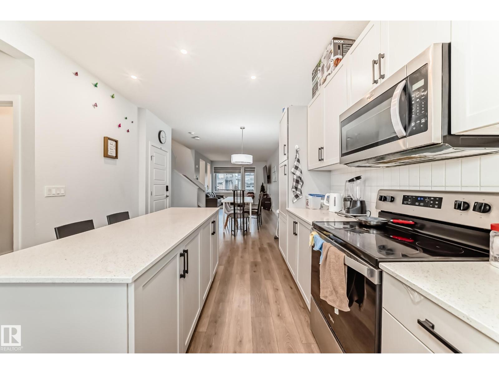 9912 226 ST NW, Edmonton