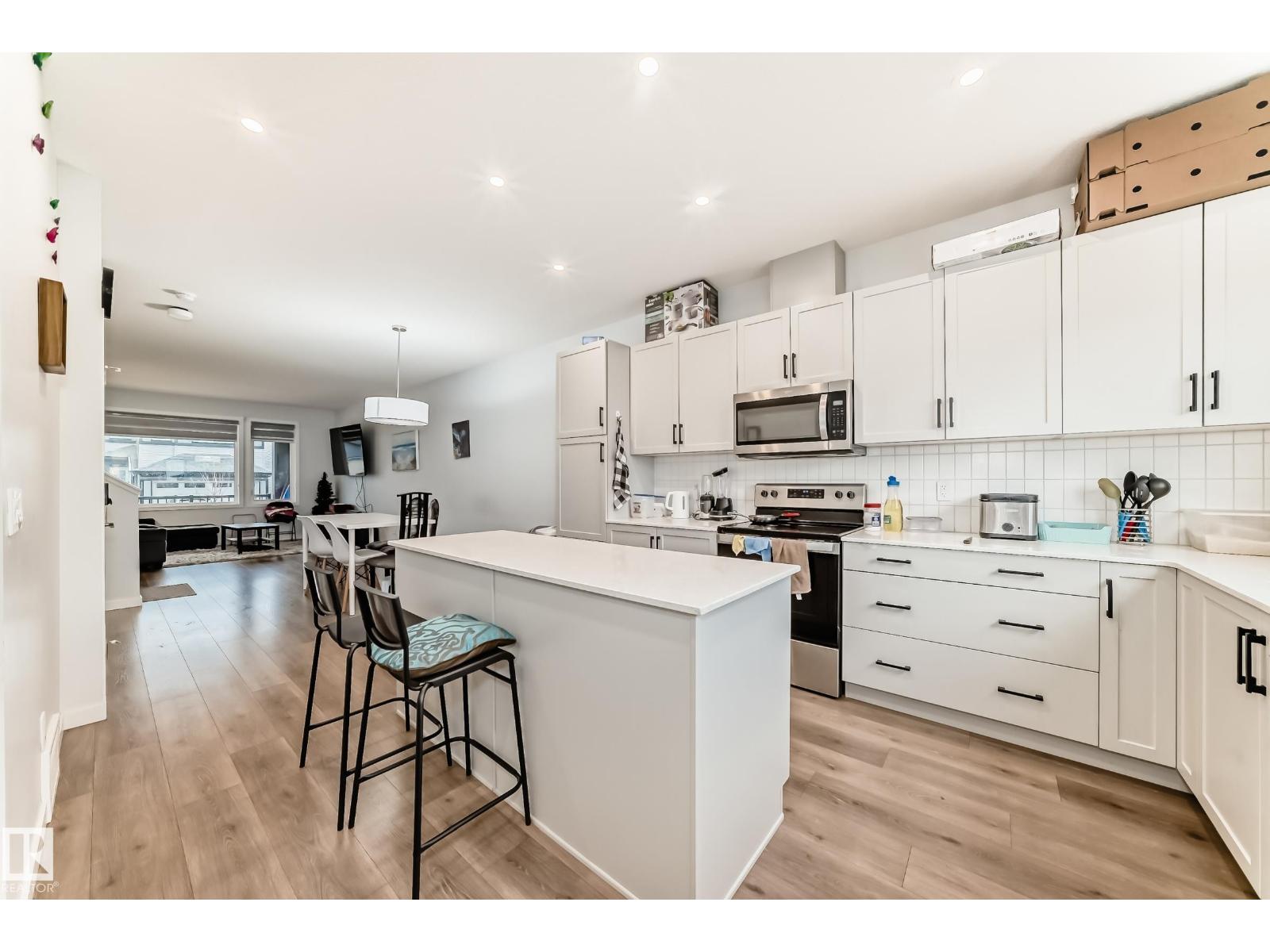 9912 226 ST NW, Edmonton