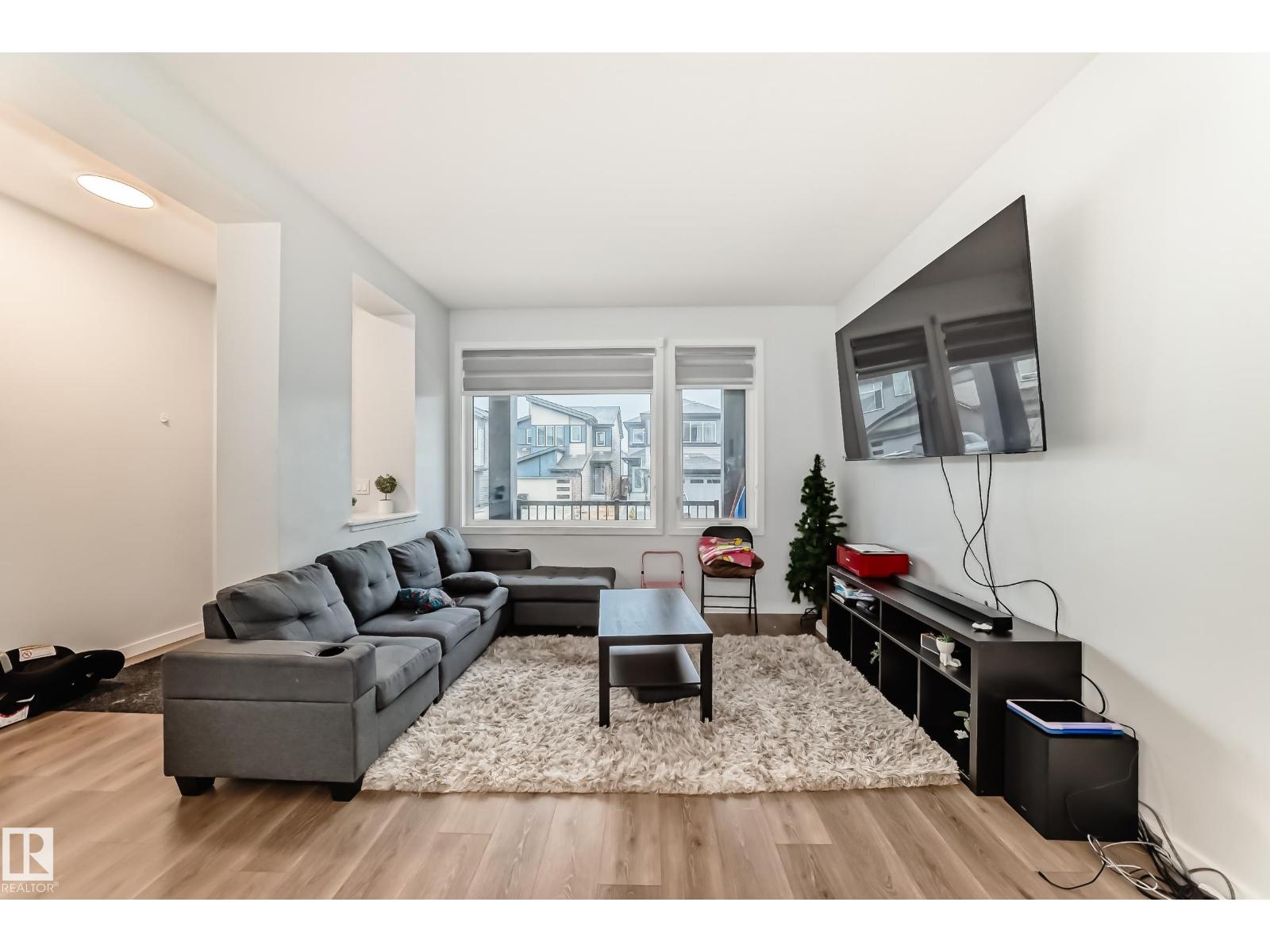 9912 226 ST NW, Edmonton