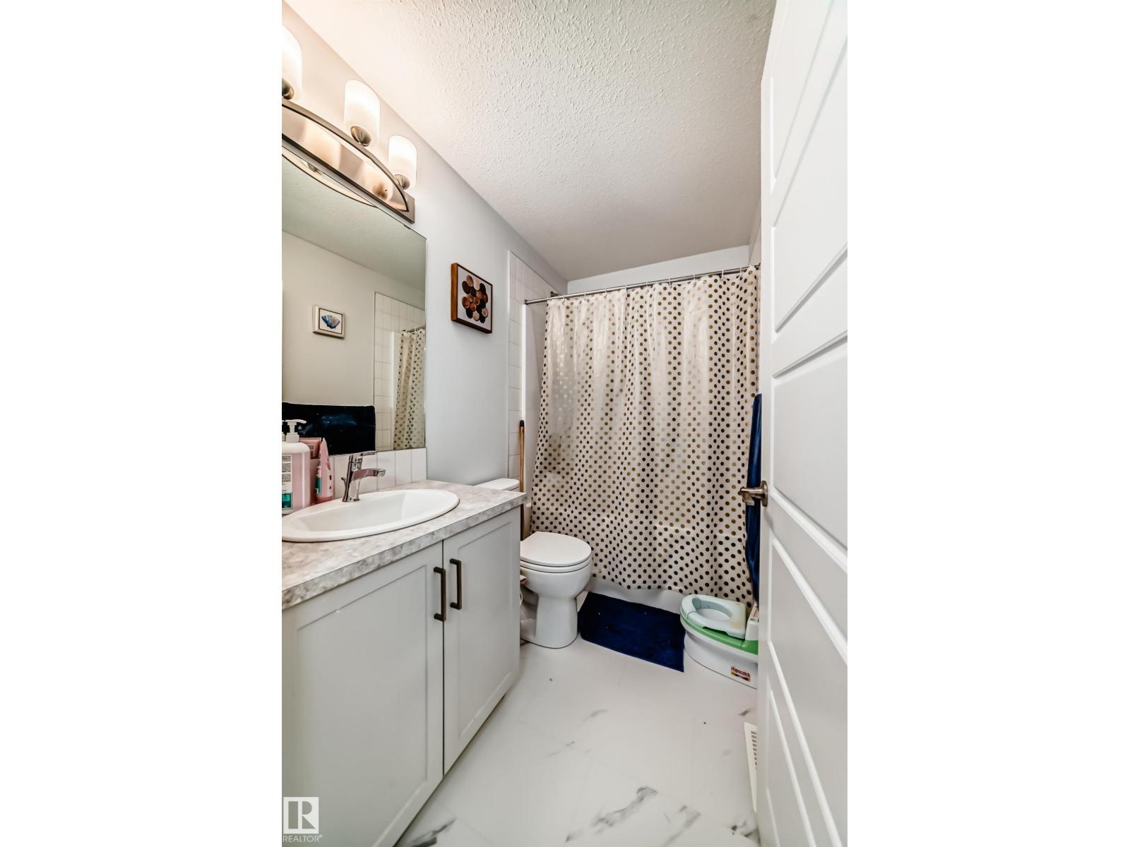 9912 226 ST NW, Edmonton