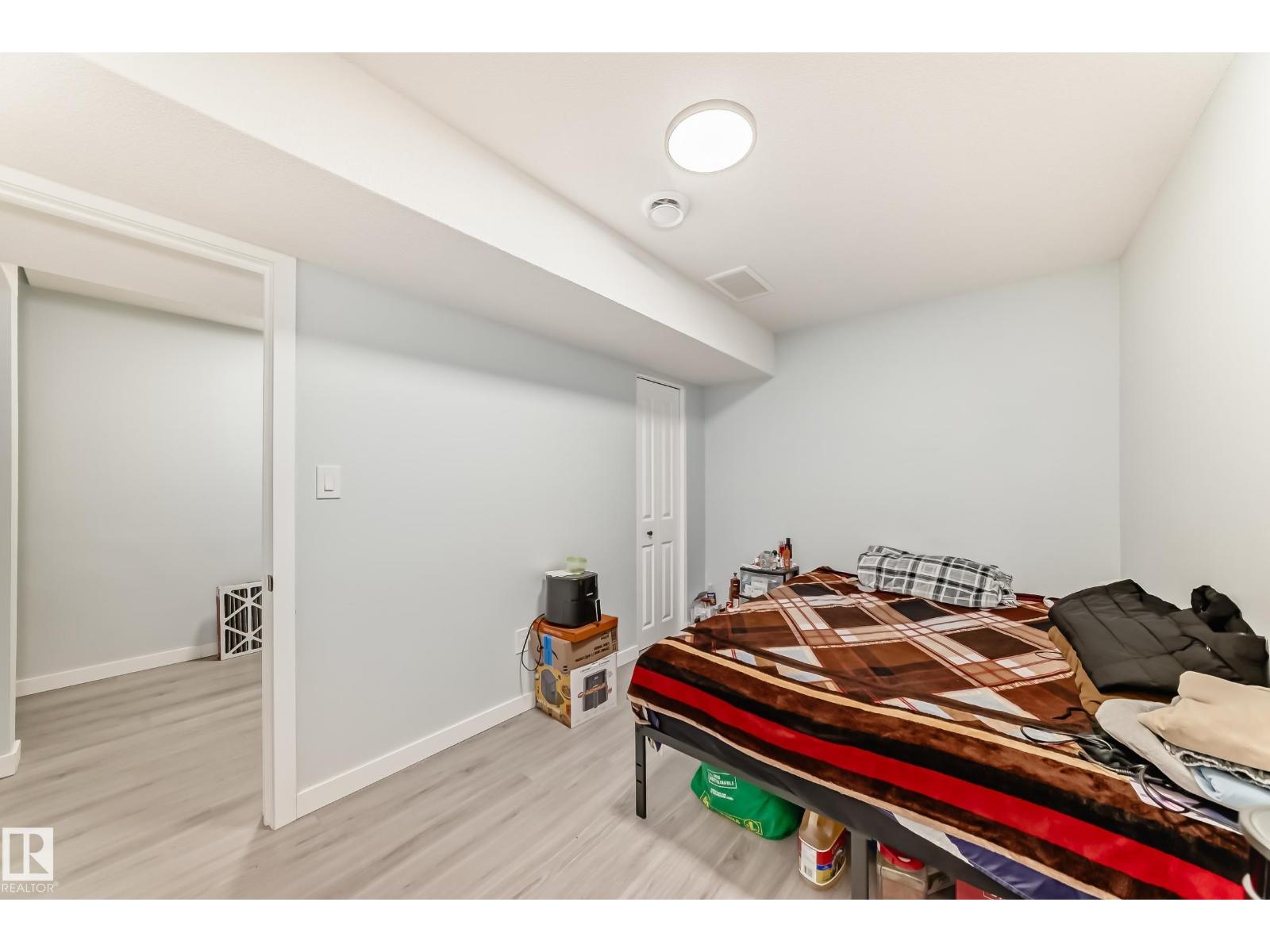 9912 226 ST NW, Edmonton