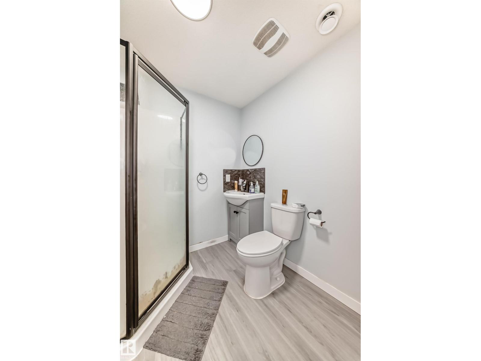 9912 226 ST NW, Edmonton