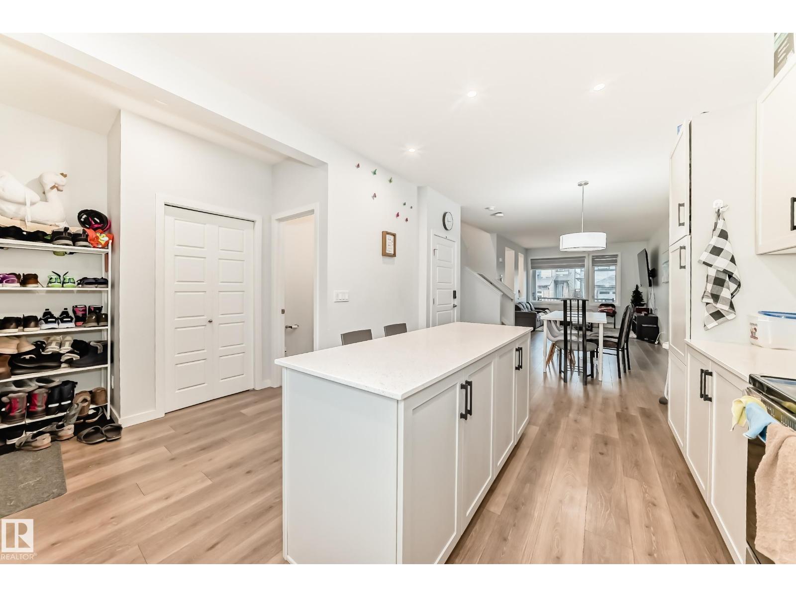 9912 226 ST NW, Edmonton