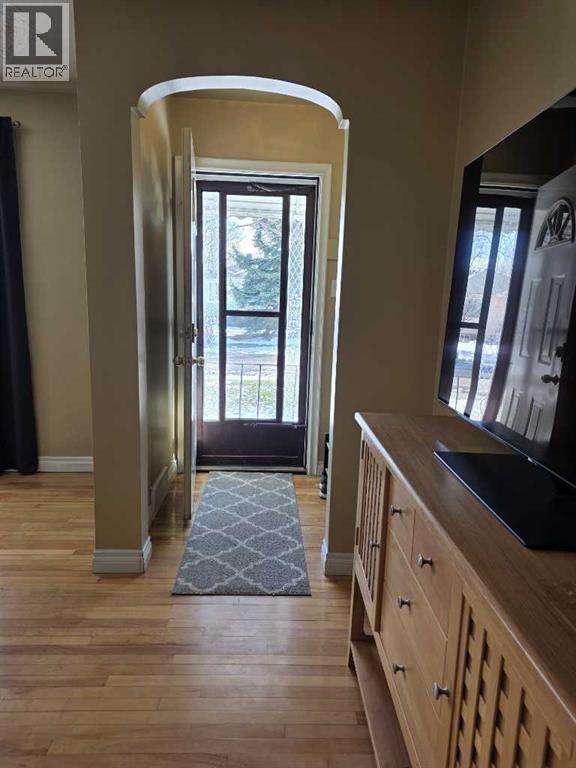 Single Family House Bungalow for Sale in   Avenue NE Winston Heights/Mountview Calgary 