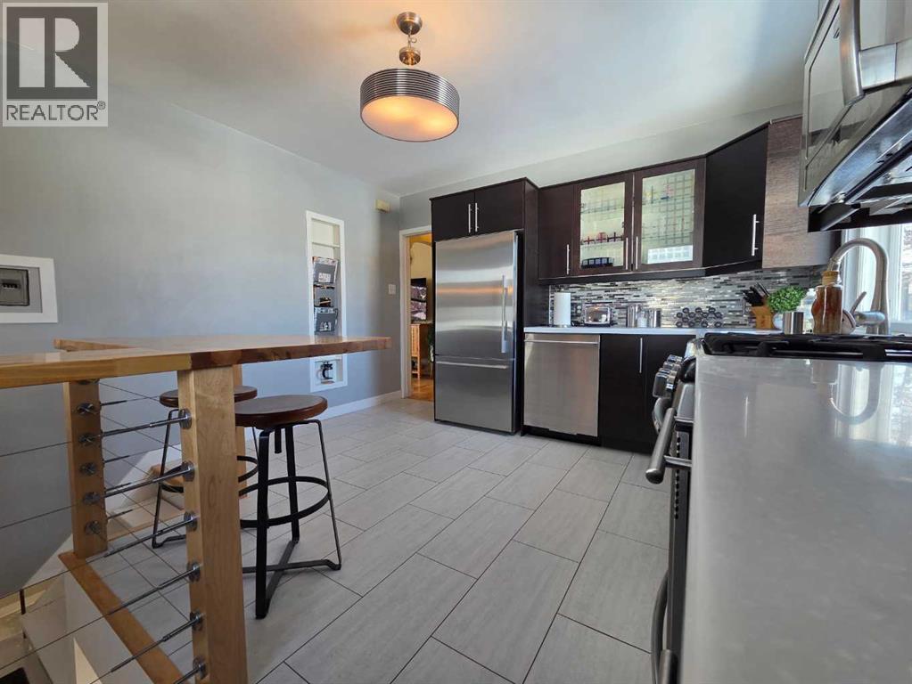 Single Family House Bungalow for Sale in   Avenue NE Winston Heights/Mountview Calgary 