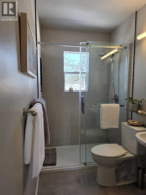 Single Family House Bungalow for Sale in   Avenue NE Winston Heights/Mountview Calgary 