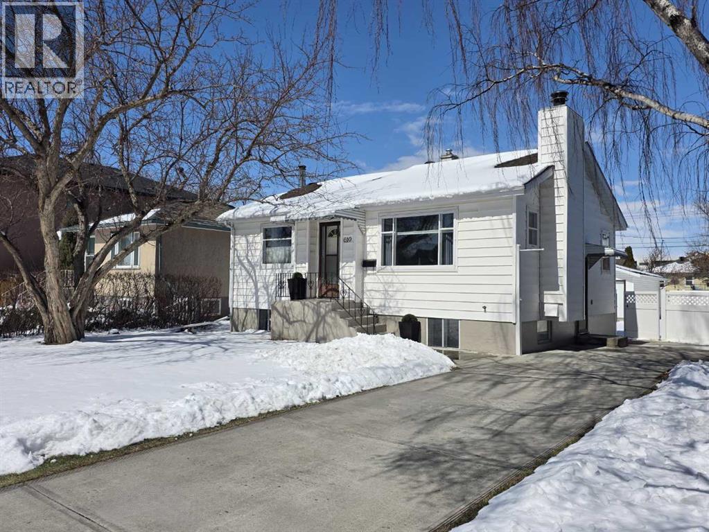Single Family House Bungalow for Sale in   Avenue NE Winston Heights/Mountview Calgary 