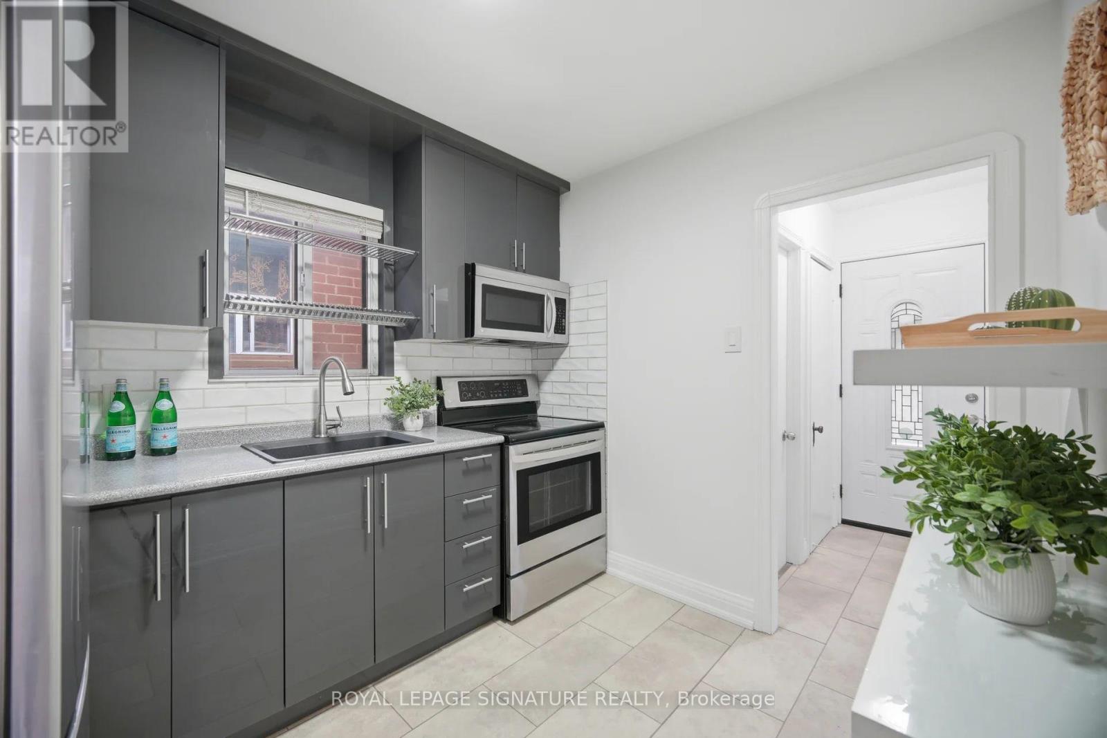 77 YPRES ROAD - 13