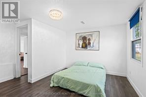 10 CAMPBELL REID COURT - 12